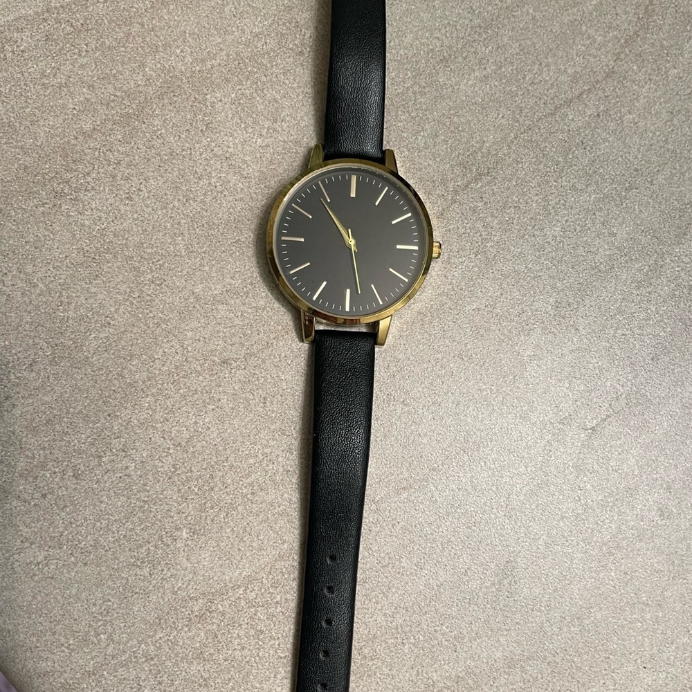 Cute watch 🖤